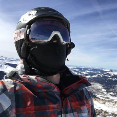 Kelcey Sykes snowboarding